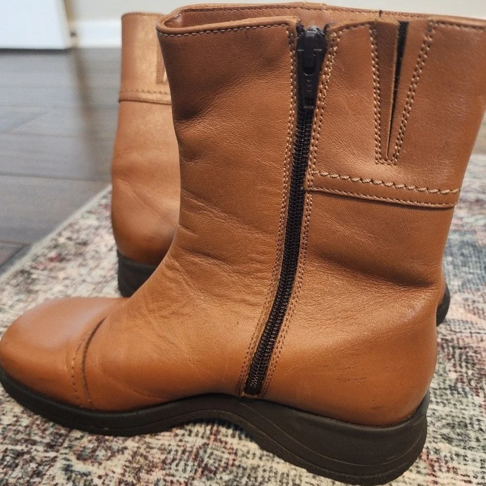 VTG La Canadienne Leather Square Toe Boots. Gritty Boho indiesleaze Fall winter